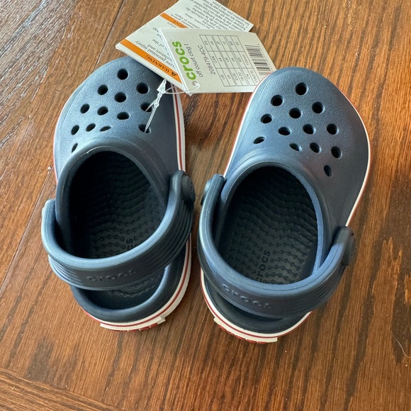 C4 toddler size CROCS - Picture 5 of 5